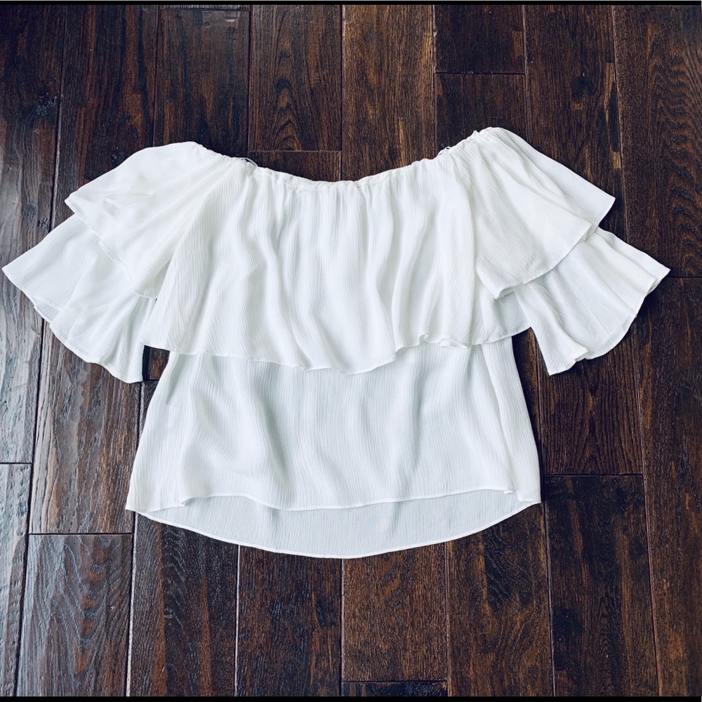 WAYF Off the Shoulder Blouse 🤩